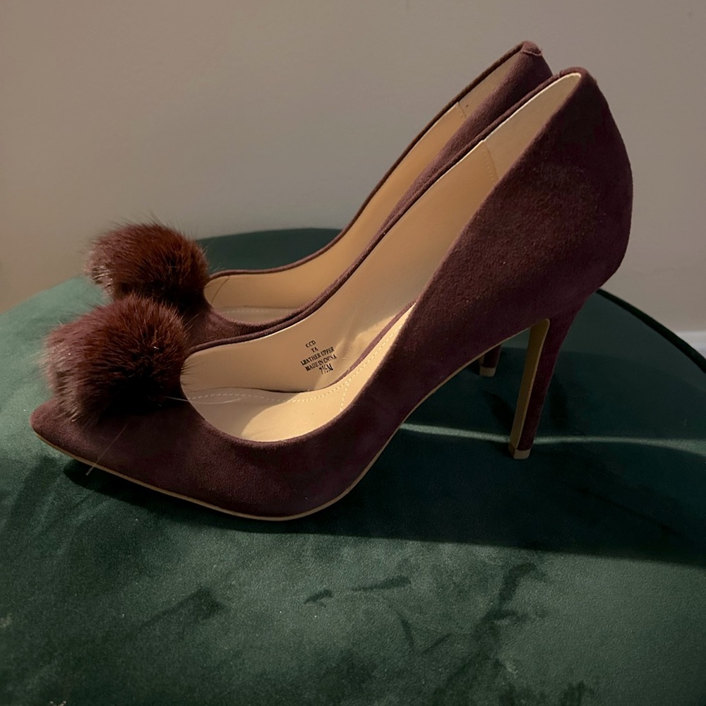 Charles by Charles David Women's Burgundy Suede Pointed-Toe Pumps with Pom - Picture 2 of 3